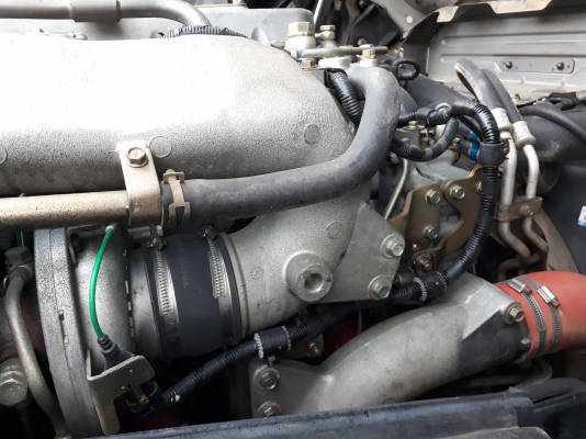 ขายเทลเล่อร์สิบล้อสองเพลา ซีรี่ 700