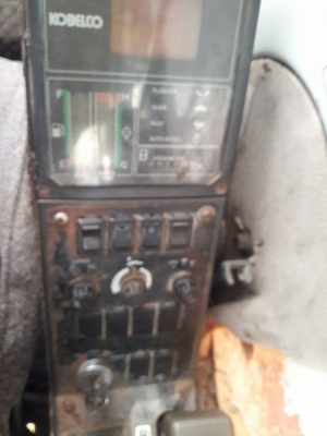 ขายKOBELCO SK120-1  มาร์คทรี  เก่าใน  สภาพสวย เครื่องปั๊มดี  ไฟฟ้ครบ  ช่วงล่างเต็ม  เอกสารอินวอยครบ..พร้อมใช้  ลองระบบกันได้ทุกวัน  โทร  089-3818694  ดวงนภา