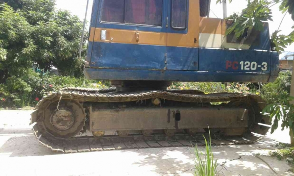 ขายKOMATSU  PC 100-3