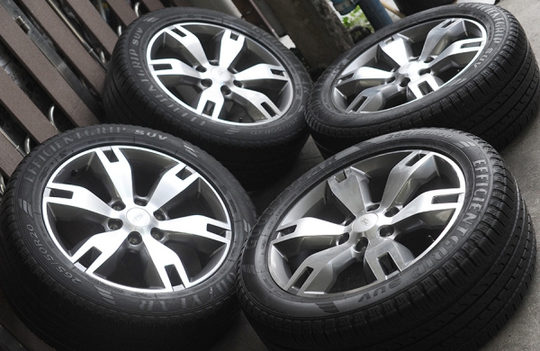 ล้อ FORD EV ขอบ 20 พร้อมยาง