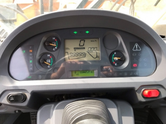 ขายรถตักล้อยาง KOMATSU WA320-6 ปี 2012 รถนอกนำเข้าเองจากญี่ปุ่น สภาพสวยพร้อมใช้งาน มีVDOการทำงานครับ