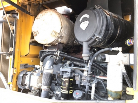 ขายรถตักล้อยาง KOMATSU WA320-6 ปี 2012 รถนอกนำเข้าเองจากญี่ปุ่น สภาพสวยพร้อมใช้งาน มีVDOการทำงานครับ