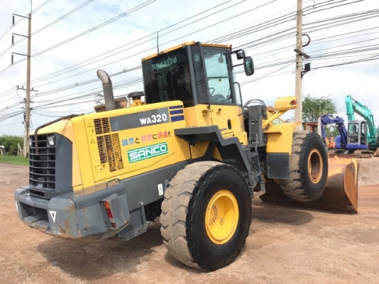 ขายรถตักล้อยาง KOMATSU WA320-6 ปี 2012 รถนอกนำเข้าเองจากญี่ปุ่น สภาพสวยพร้อมใช้งาน มีVDOการทำงานครับ