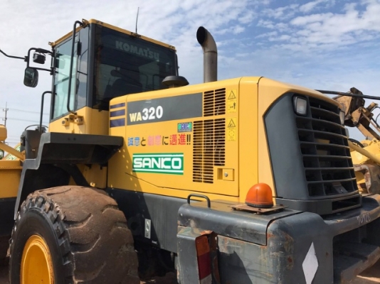 ขายรถตักล้อยาง KOMATSU WA320-6 ปี 2012 รถนอกนำเข้าเองจากญี่ปุ่น สภาพสวยพร้อมใช้งาน มีVDOการทำงานครับ
