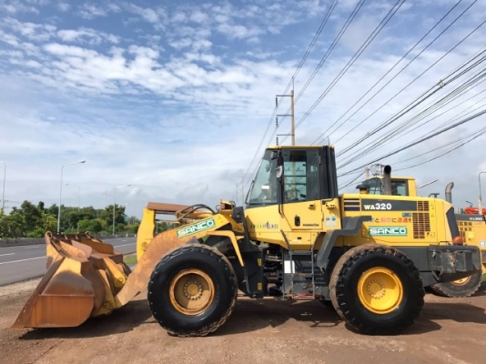 ขายรถตักล้อยาง KOMATSU WA320-6 ปี 2012 รถนอกนำเข้าเองจากญี่ปุ่น สภาพสวยพร้อมใช้งาน มีVDOการทำงานครับ