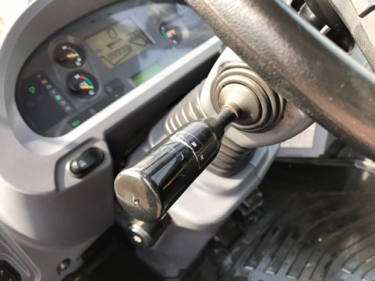 ขายรถตักล้อยาง KOMATSU WA320-6 ปี 2012 รถนอกนำเข้าเองจากญี่ปุ่น สภาพสวยพร้อมใช้งาน มีVDOการทำงานครับ