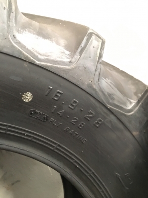 ยางหล่อๆก็มีนะ ตัวอย่างยางหล่อเบอร์ 16.9-28 ดูแล้วสนใจ ☎ 081-989-1989 + ID LINE : rangrayong หรั่งครับ