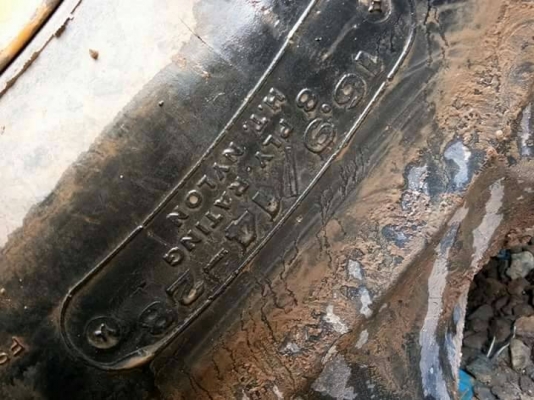 ยางหล่อๆก็มีนะ ตัวอย่างยางหล่อเบอร์ 16.9-28 ดูแล้วสนใจ ☎ 081-989-1989 + ID LINE : rangrayong หรั่งครับ