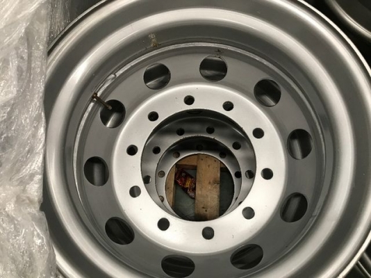 ** ราคาลูกละ 1,490 ** กะทะใหม่ขอบ 22.5 10น๊อต หน้ากว้าง 8.25" ของมีจำนวนไม่เยอะคับ ** ราคาลูกละ 1,490 ** กะทะใหม่ขอบ 22.5 10น๊อต หน้ากว้าง 8.25" ของมีจำนวนไม่เยอะคับ