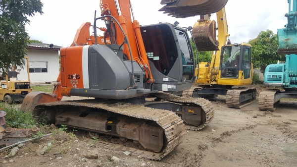 ขายจ้ารถเก่าใน HITACHI ZX225US สภาพเดิมๆๆพร้อมใช้งาน เอกสารครบ