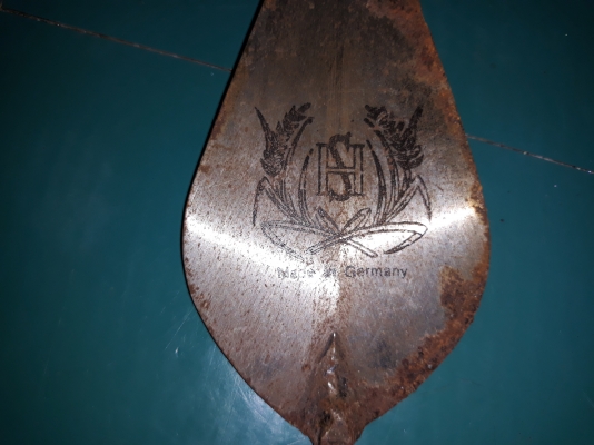 ขายเกียงรวงข้าว MADE IN GERMANY. ปลวกกินด้ามเก่าสนิมผิวของแท้ๆ