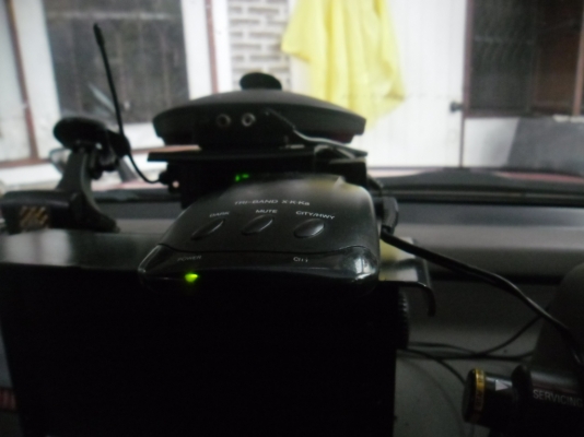 Radio Shack รุ่น TRI-BAND เครื่องเตือนกล้องตรวจจับความเร็ว Made in USA