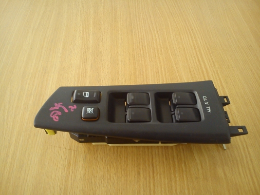 สวิทช์กดควบคุมกระจกประตูไฟฟ้าด้านหน้าข้างขวา TOYOTA ไม่ทราบรุ่น