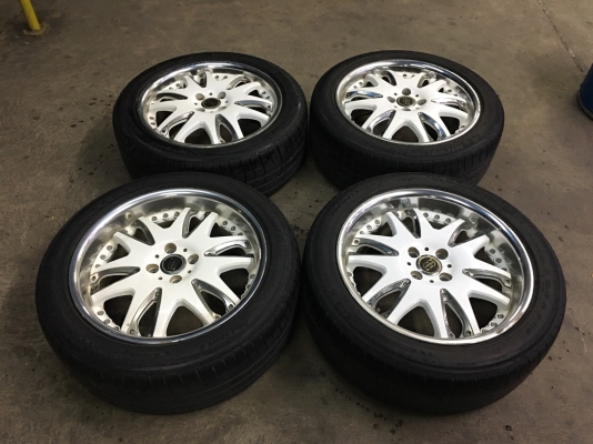 แม็กซ์ขอบ17 กว้าง7.5 ขนาด4รู100พร้อมยาง ถอดใส่ถ่วงฟรี ราคาชุดละ5900. บาท