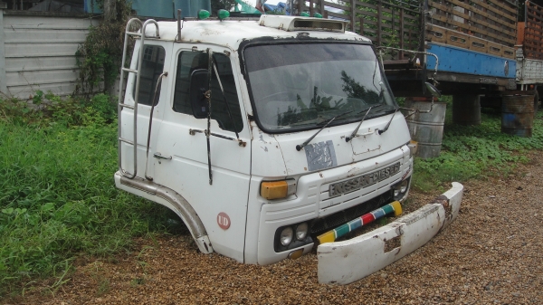 หัว NISSAN UD 3ใบปัด หัวสวยอุปกรณ์ครบ ไม่ผุเลย ขาหน้า ขาหลัง กันชน ตู้แอร์ ยกใส่รถได้เลย ราคาถูก หัว NISSAN UD 3ใบปัด หัวสวยอุปกรณ์ครบ ไม่ผุเลย ขาหน้า ขาหลัง กันชน ตู้แอร์ ยกใส่รถได้เลย ราคาถูก