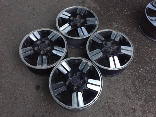 ขายล้อแม็กเปล่า Toyota vigo ราคาชั่งกิโลโครตถูกๆ ขอบ 15 4 วง ราคา 2,300 บาท ขายล้อแม็กเปล่า Toyota vigo ราคาชั่งกิโลโครตถูกๆ ขอบ 15 4 วง ราคา 2,300 บาท