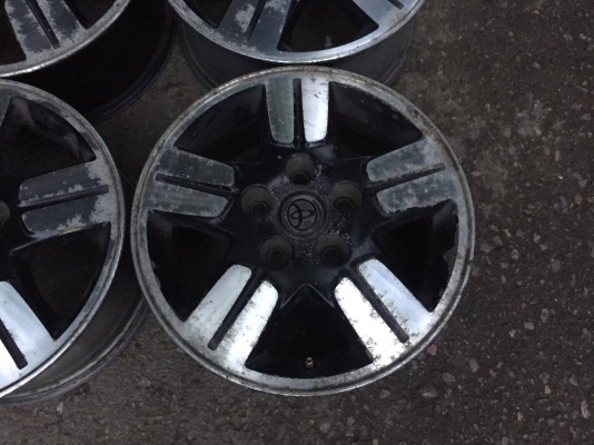ขายล้อแม็กเปล่า Toyota vigo ราคาชั่งกิโลโครตถูกๆ ขอบ 15 4 วง ราคา 2,300 บาท ขายล้อแม็กเปล่า Toyota vigo ราคาชั่งกิโลโครตถูกๆ ขอบ 15 4 วง ราคา 2,300 บาท