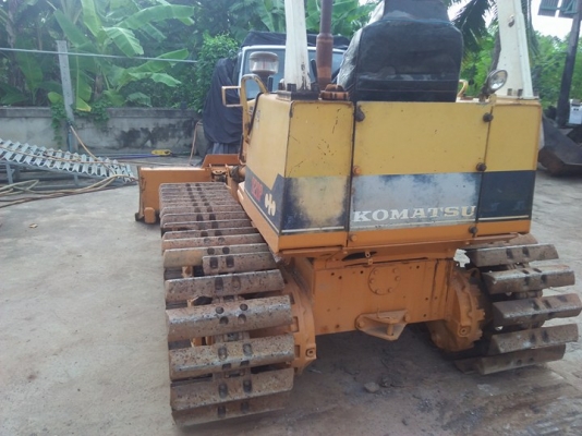 ขายรถแทร็กเตอร์โคมัสสุ