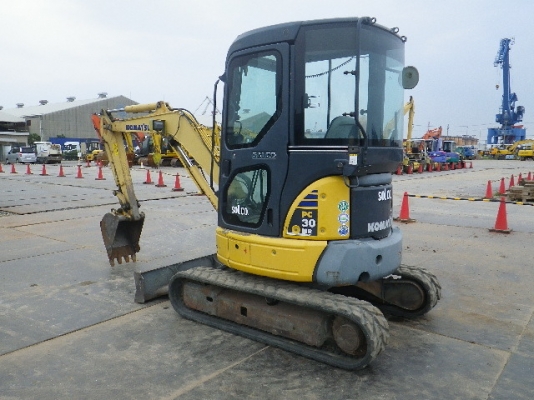 รถขุุด Komatsu รุ่น PC30MR-2 ปี 2005 มือสองนำเข้าจากญี่ปุ่น สภาพสวยพร้อมใช้งาน ราคาต่อรองได้