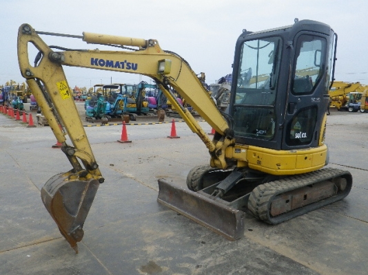 รถขุุด Komatsu รุ่น PC30MR-2 ปี 2005 มือสองนำเข้าจากญี่ปุ่น สภาพสวยพร้อมใช้งาน ราคาต่อรองได้