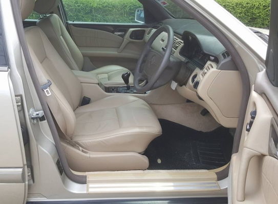 BENZ E230 elegance ปี96 แต่งสวย