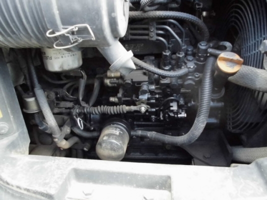 ขายรถขุด komatsu pc 40MR-2 แทรกเหล็ก รถนำเข้าจากประเทศญี่ปุ่นไม่เคยใช้งานในไทย สนใจติดต่อ 092-3309229 อีด