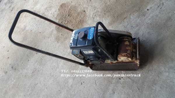 FROM JAPAN PLATE COMPACTOR-MEIWA-YP-6  เครื่องตบดิน แบบเตารีด/ เครื่องยนต์ ROBIN(ทดสอบแล้วใช้งานได้จริง) ราคาเพียง 11,000 บาท สนใจติดต่อ 0819337688