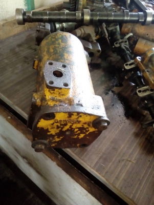 ขายฝาสูบรถแทรกเตอร์CAT- D-4และเสื้อกรอง D-4 เกียร์ D-5-H ของถอด สภาพตามรูปขายไม่แพงครับ