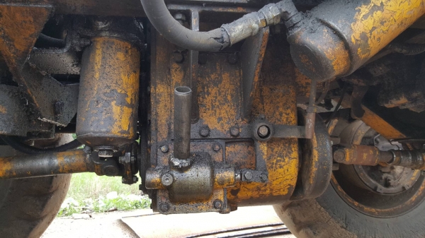 ขาย รถตัก KOMATSU JH30 รถใช้งานได้ปกติ ต่อแขนแล้ว ราคาต่อรองได้