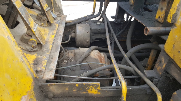 ขาย รถตัก KOMATSU JH30 รถใช้งานได้ปกติ ต่อแขนแล้ว ราคาต่อรองได้