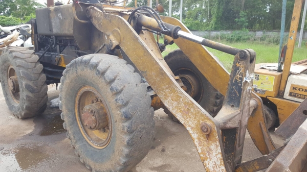 ขาย รถตัก KOMATSU JH30 รถใช้งานได้ปกติ ต่อแขนแล้ว ราคาต่อรองได้