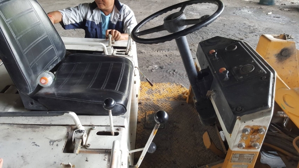 ขาย รถตัก KOMATSU WA30-1 เอวอ่อน เกียร์ทอค รถทำงานดีคล่องตัว ราคาคุยกันได้ครับ ขาย รถตัก KOMATSU WA30-1 เอวอ่อน เกียร์ทอค รถทำงานดีคล่องตัว ราคาคุยกันได้ครับ