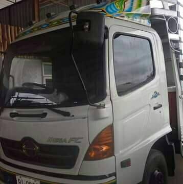 หกล้อ ฮีโน่ FC4J145ปี49ช่วงยาว5.50ม.แอร์เย็นๆ รถห้าง สภาพดีสวยบางเดิมพายในครบ พร้อมใช้งาน ทะเบียนพร้