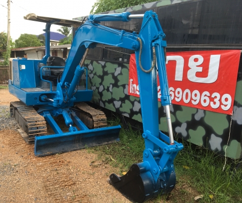 รถแม็คโคร สภาพพร้อมใช้งาน