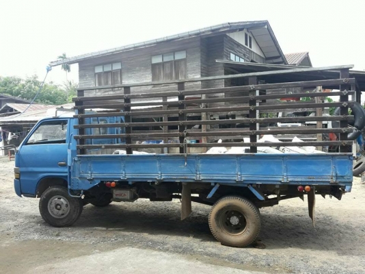 ขาย6ล้ออีซูซุ TLD100แรง กระบะยาว4.30เมตร แชชซีสวยทะเบียนครบ