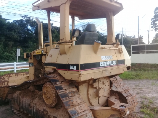 ขายรถแทรกเตอร์ CATD4H สวยเดิมๆ ขายรถแทรกเตอร์ CATD4H สวยเดิมๆ