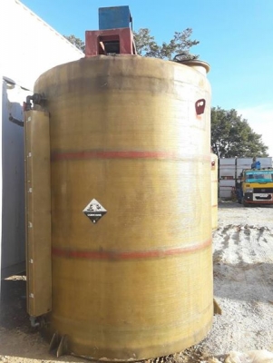 ถังไฟเบอร์ 6,000 ลิตร มีใบกวน ถังไฟเบอร์ 6,000 ลิตร มีใบกวน