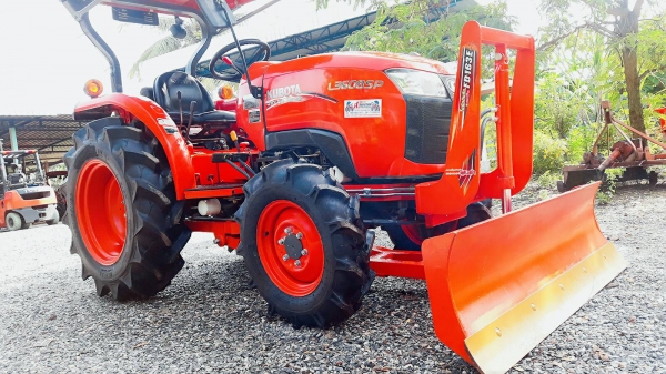 ขายรถไถคูโบต้า  KUBOTA   L 3608SP พร้อมชุดใบมีดดันหน้าคานล่าง  โรตารี่