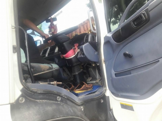 Hino 320 แรง ปี 49 แม่เดี่ยวกระบะดัมพ์สามมิตร มีระบบลากพ่วง ทะเบียนพร้อม