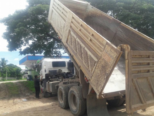 Hino 320 แรง ปี 49 แม่เดี่ยวกระบะดัมพ์สามมิตร มีระบบลากพ่วง ทะเบียนพร้อม