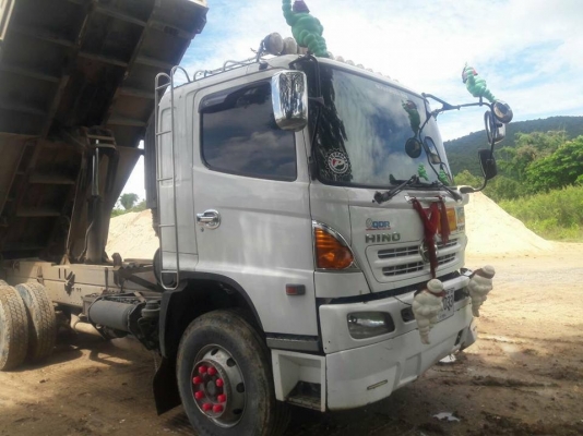 Hino 320 แรง ปี 49 แม่เดี่ยวกระบะดัมพ์สามมิตร มีระบบลากพ่วง ทะเบียนพร้อม
