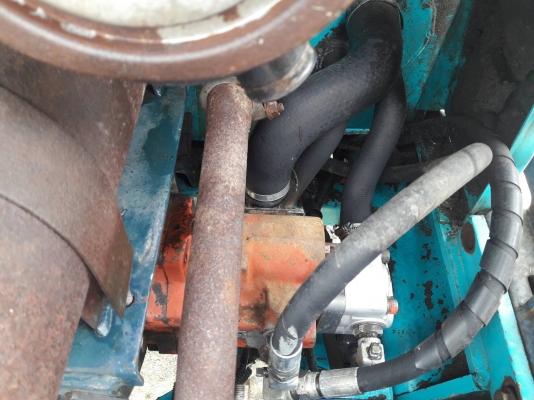 ขายรถแบคโฮ KUBOTA K-035 เครื่อง V1505  แทรคยางมีไปท์ปิ้ง คอนโทลสั้น ปั๊มนิ้ว รถนอกนำเข้า  ติดต่อ 098-7962549