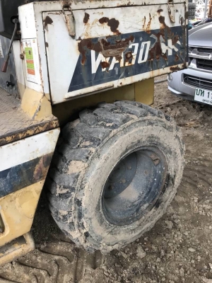 รถตักล้อยาง ขนาด 0.5 คิว พร้อมใช้