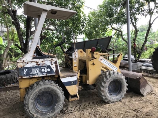 รถตักล้อยาง ขนาด 0.5 คิว พร้อมใช้