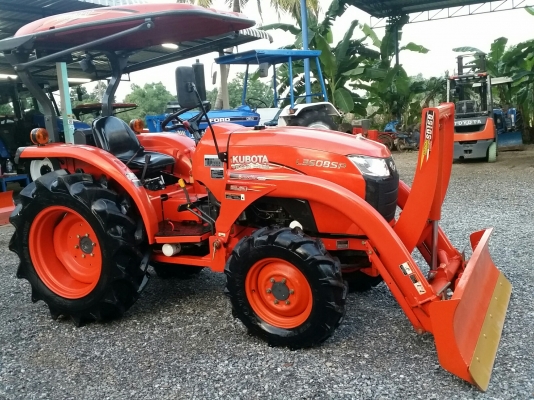 ขายรถไถคูโบต้า  KUBOTA   L 3608SP พร้อมชุดใบมีดดันหน้าคานบน  และผาน5