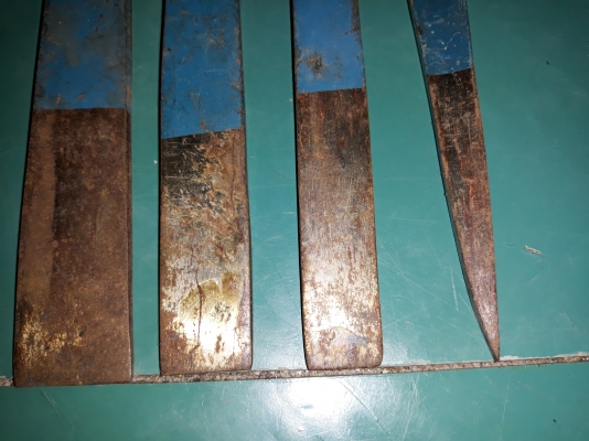 ขายสิ่วบ้องตรานกงานเก่าเก็บชุด4ขนาด