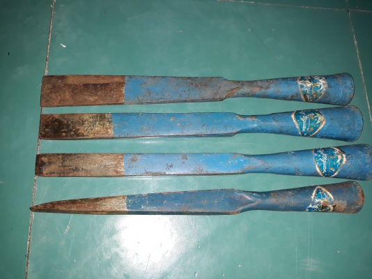 ขายสิ่วบ้องตรานกงานเก่าเก็บชุด4ขนาด