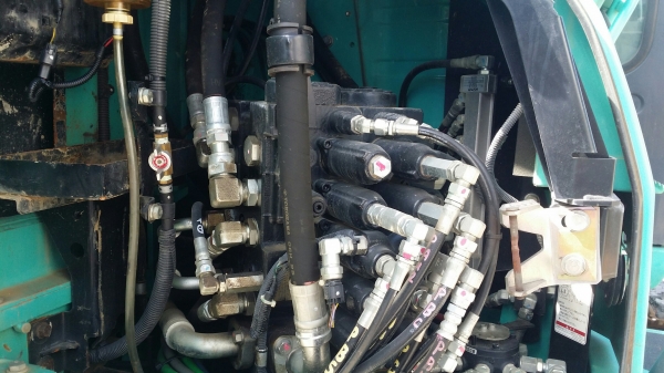 ขายแบคโฮ Kobelco SK135SR-2 YY06 ปี 2010 ชั่วโมงทำงาน 5,885 ชั่วโมง ปีใหม่ๆราคาสวยๆ โทร 061-4194021 พรภวิษย์ ขายแบคโฮ Kobelco SK135SR-2 YY06 ปี 2010 ชั่วโมงทำงาน 5,885 ชั่วโมง ปีใหม่ๆราคาสวยๆ โทร 061-4194021 พรภวิษย์