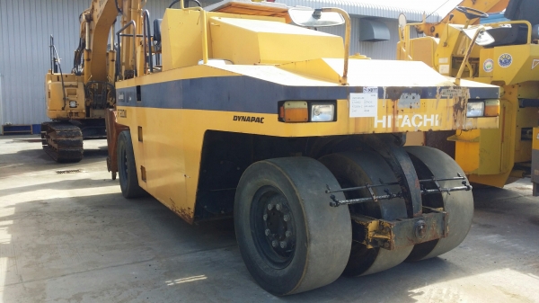 ขายรถบดล้อยาง RT200W-C SN 8AF-46063 ปี 1997 4,048 ชม โทร 061-4194021 พรภวิษย์