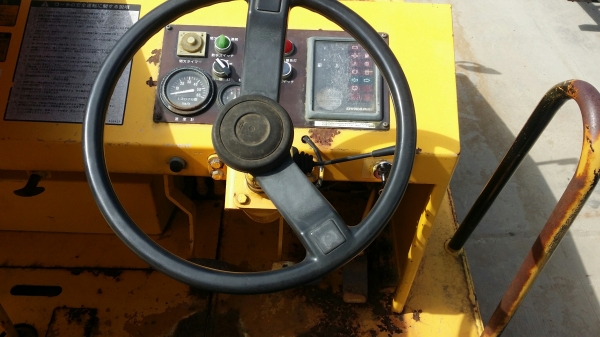 ขายรถบดล้อยาง RT200W-C SN 8AF-46063 ปี 1997 4,048 ชม โทร 061-4194021 พรภวิษย์